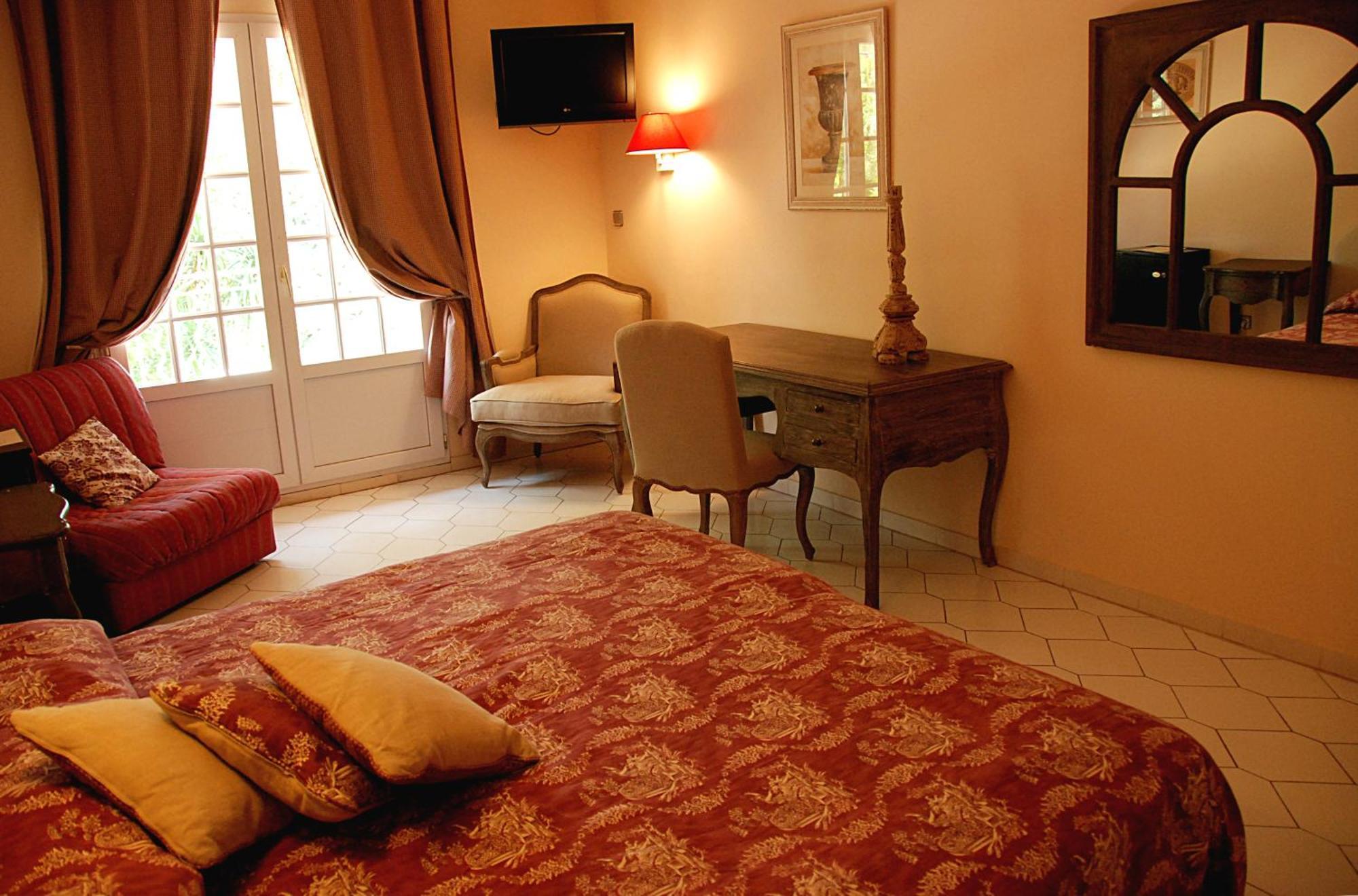 Hotel Les Mazets Des Roches Tarascón Habitación foto
