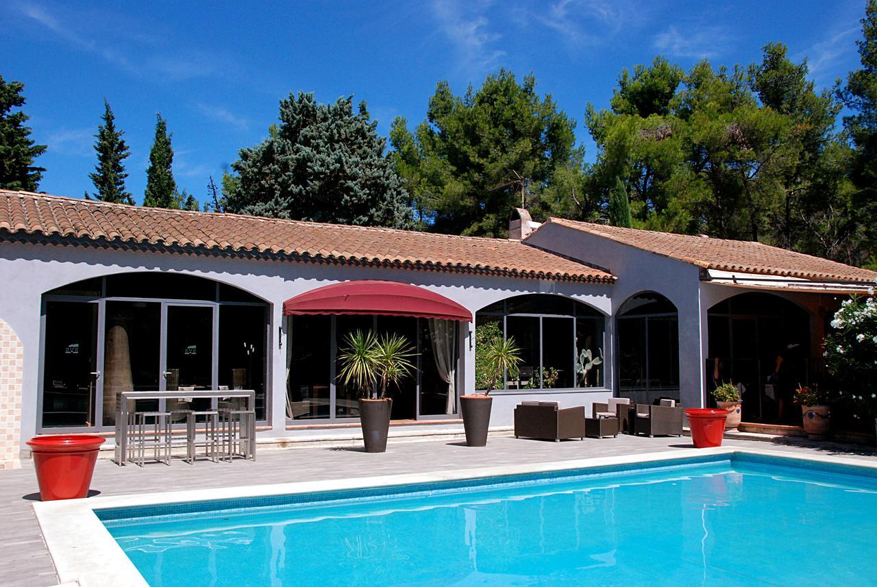 Hotel Les Mazets Des Roches Tarascón Exterior foto