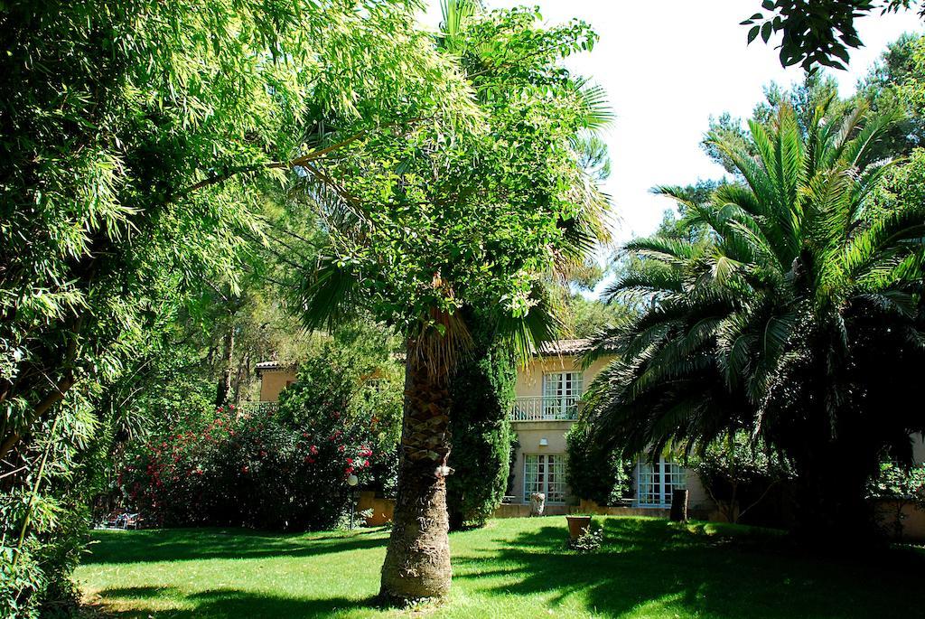 Hotel Les Mazets Des Roches Tarascón Exterior foto
